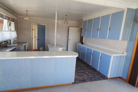 Photo of property in 1 Cashel Street, Waimate, 7924