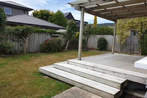 Photo of property in 15 Saint Ronans Avenue, Waterloo, Lower Hutt, 5011