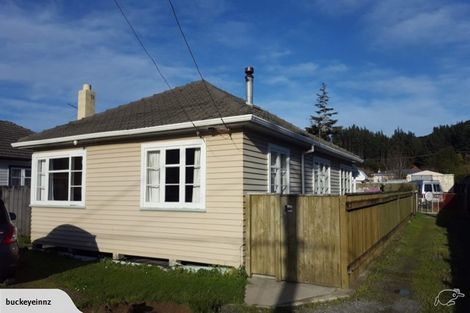Photo of property in 80 Main Road, Wainuiomata, Lower Hutt, 5014