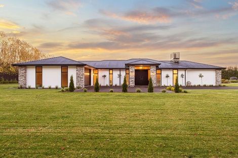 Photo of property in 21 Classiebawn Lane, Prebbleton, 7676