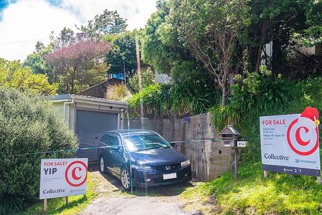 Photo of property in 27 Chesterton Street, Johnsonville, Wellington, 6037