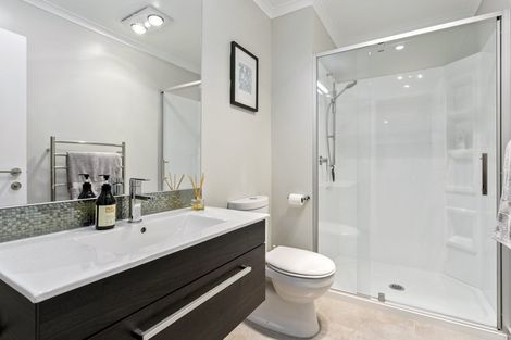 Photo of property in 14 Skylark Road, Hobsonville, Auckland, 0616