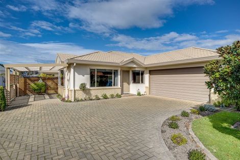 Photo of property in 75 Kensington Drive, Taradale, Napier, 4112