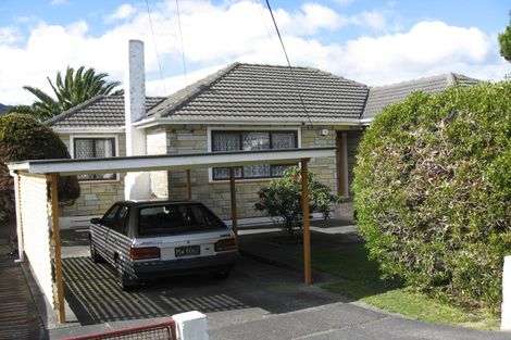 Photo of property in 19 Bledisloe Crescent, Wainuiomata, Lower Hutt, 5014