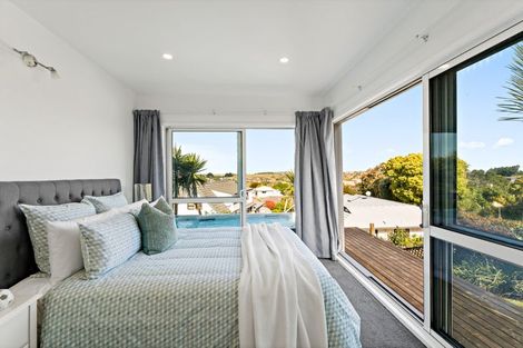 Photo of property in 1207 Whangaparaoa Road, Gulf Harbour, Whangaparaoa, 0930