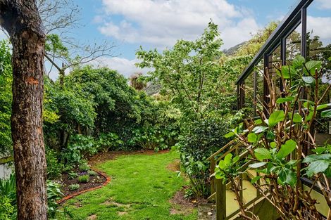 Photo of property in 372 Muritai Road, Eastbourne, Lower Hutt, 5013