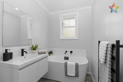 Photo of property in 32 Ngata Grove, Trentham, Upper Hutt, 5018