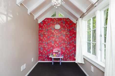 Photo of property in 15a Reading Street, Greytown, 5712