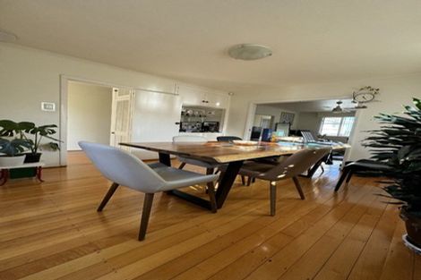 Photo of property in 172 Forrest Hill Road, Forrest Hill, Auckland, 0620