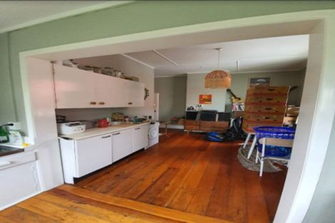 Photo of property in 180-182 Ohiro Road, Brooklyn, Wellington, 6021