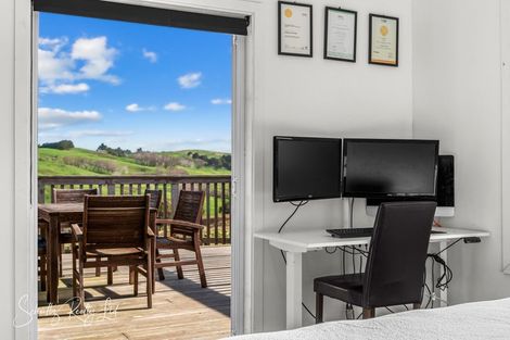 Photo of property in 194 Heatley Road, Whakapirau, Maungaturoto, 0583