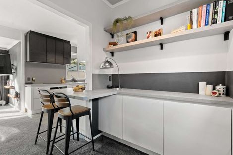 Photo of property in 49 Hamilton Road, Cambridge, 3434