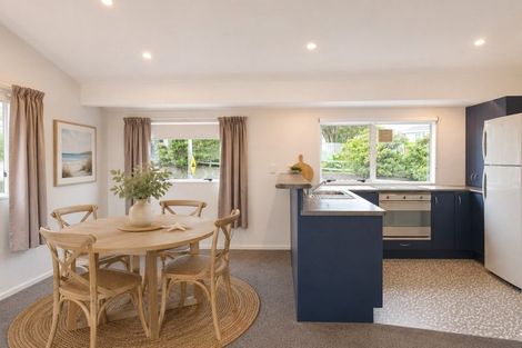 Photo of property in 18 Morere Street, Titahi Bay, Porirua, 5022