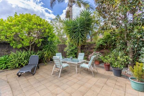 Photo of property in 64 Hetley Crescent, Taradale, Napier, 4112