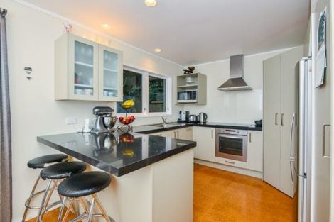 Photo of property in 18 Culver Terrace, Howick, Auckland, 2014