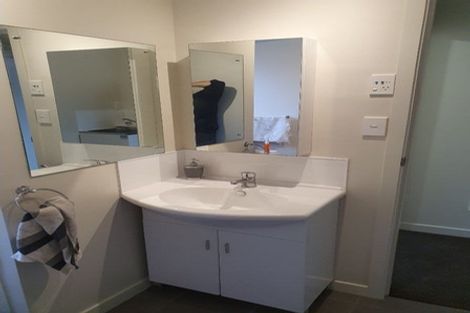 Photo of property in 5/19 Milton Road, Orewa, 0931