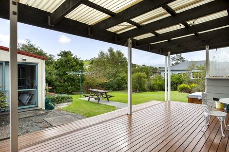 Photo of property in 93 Awaroa Road, Helensville, 0800