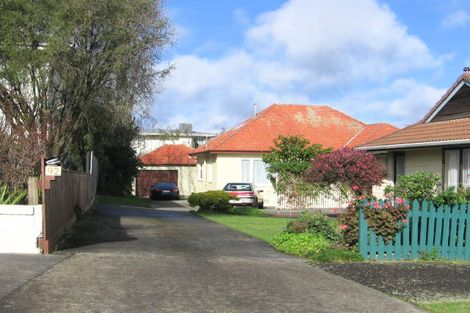 Photo of property in 92 Florence Avenue, Palmerston North, 4414