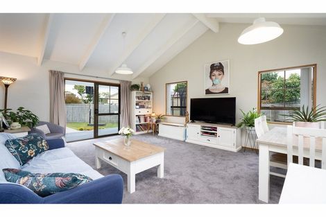 Photo of property in 12a Koromiko Street, Saint Martins, Christchurch, 8022