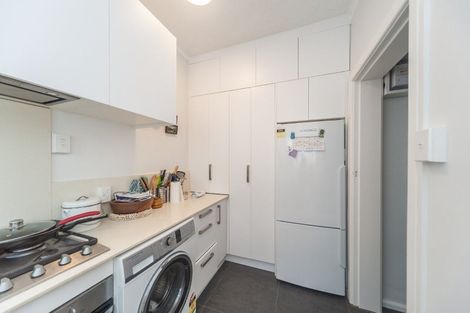 Photo of property in Hamilton Flats, 9u3 Hawker Street, Mount Victoria, Wellington, 6011