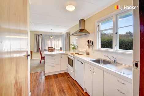 Photo of property in 35 County Road, Kaikorai, Dunedin, 9010