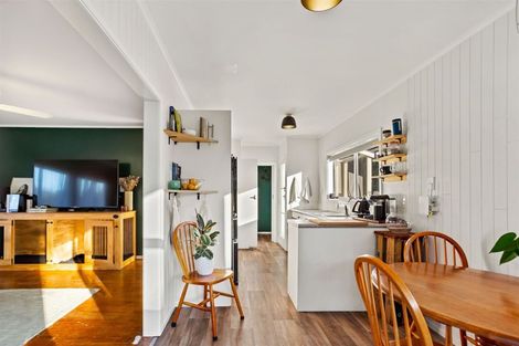 Photo of property in 14 Ascot Avenue, Henderson, Auckland, 0610
