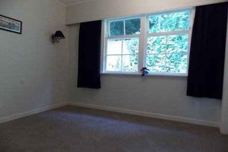 Photo of property in 15 Doris Gordon Crescent, Crofton Downs, Wellington, 6035