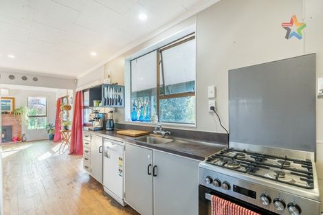 Photo of property in 17 Nathan Avenue, Paraparaumu Beach, Paraparaumu, 5032