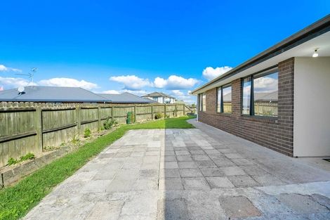 Photo of property in 45 Robert Ross Place, Clendon Park, Auckland, 2103