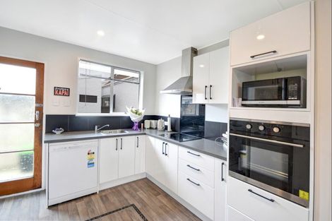 Photo of property in 76c Church Street, Mosgiel, 9024