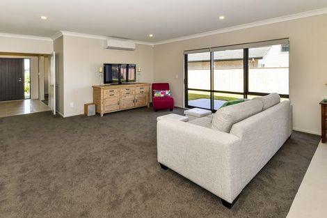 Photo of property in 7 Kuhanui Drive, Karaka, Papakura, 2113