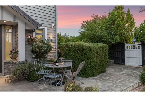 Photo of property in 94 Saint Martins Road, Saint Martins, Christchurch, 8022