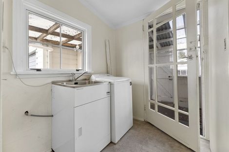 Photo of property in 127 Regan Street, Stratford, 4332