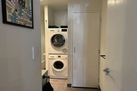 Photo of property in St Peters Apartments, 2e/192 Willis Street, Te Aro, Wellington, 6011