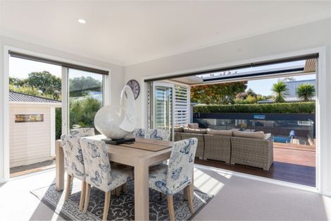 Photo of property in 9 Wood Street, Greytown, 5712