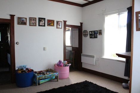 Photo of property in 31 Mary Street, Winton, 9720