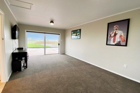 Photo of property in 20 Monteith Street, Halcombe, 4779