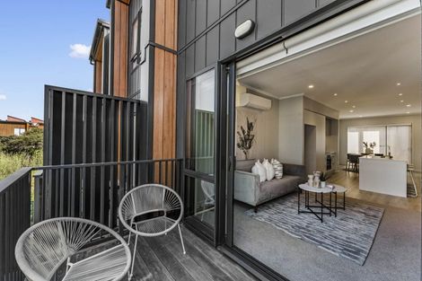 Photo of property in 5/35 Marine Parade, Hobsonville, Auckland, 0616