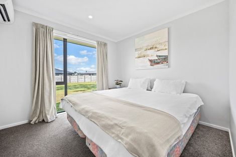 Photo of property in 2 William Gilbert Drive, Mangawhai, 0505