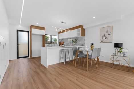 Photo of property in 7/1 Benita Place, Sunnyvale, Auckland, 0612