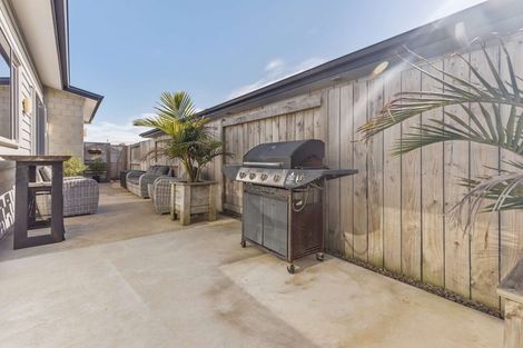 Photo of property in 3 Livingstone Drive, Papamoa Beach, Papamoa, 3118
