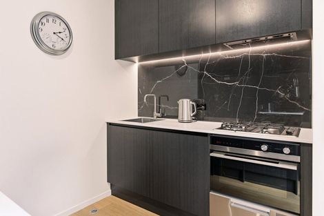 Photo of property in 33 Casterway Crescent, Jacks Point, 9371