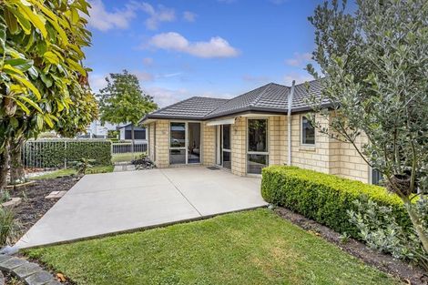 Photo of property in 32 Travis Country Drive, Burwood, Christchurch, 8083