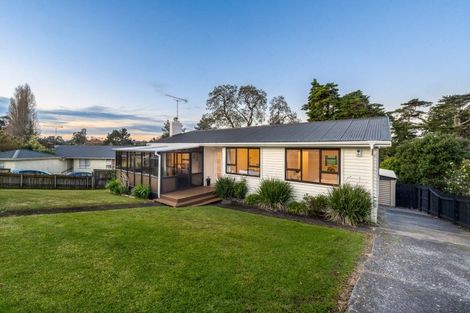 Photo of property in 42 Ennis Avenue, Pakuranga Heights, Auckland, 2010