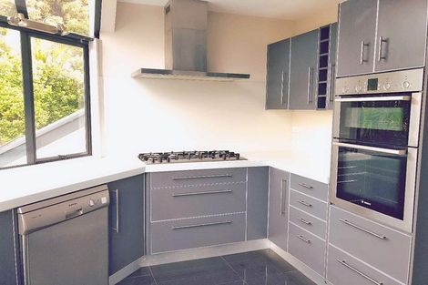 Photo of property in 35 Park Road, Titirangi, Auckland, 0604