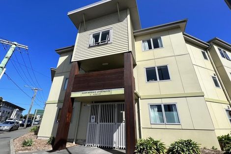 Photo of property in Basin Reserve Complex, 24/4 Sussex Street, Mount Cook, Wellington, 6021