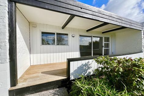 Photo of property in 2/74 Sunnybrae Road, Hillcrest, Auckland, 0627
