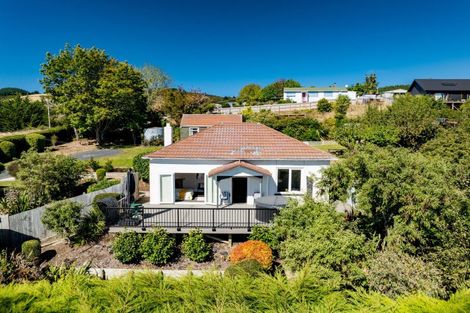 Photo of property in 28 Chatham Street, Waihola, Milton, 9073