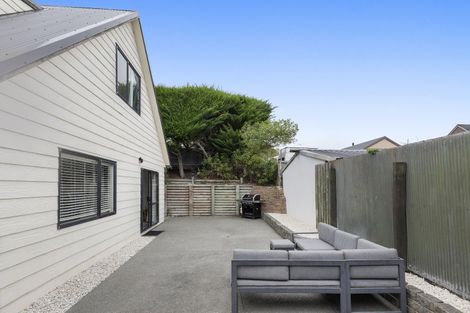 Photo of property in 64 Effingham Street, North New Brighton, Christchurch, 8083