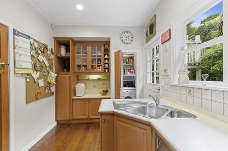 Photo of property in 31 Rangoon Street, Khandallah, Wellington, 6035